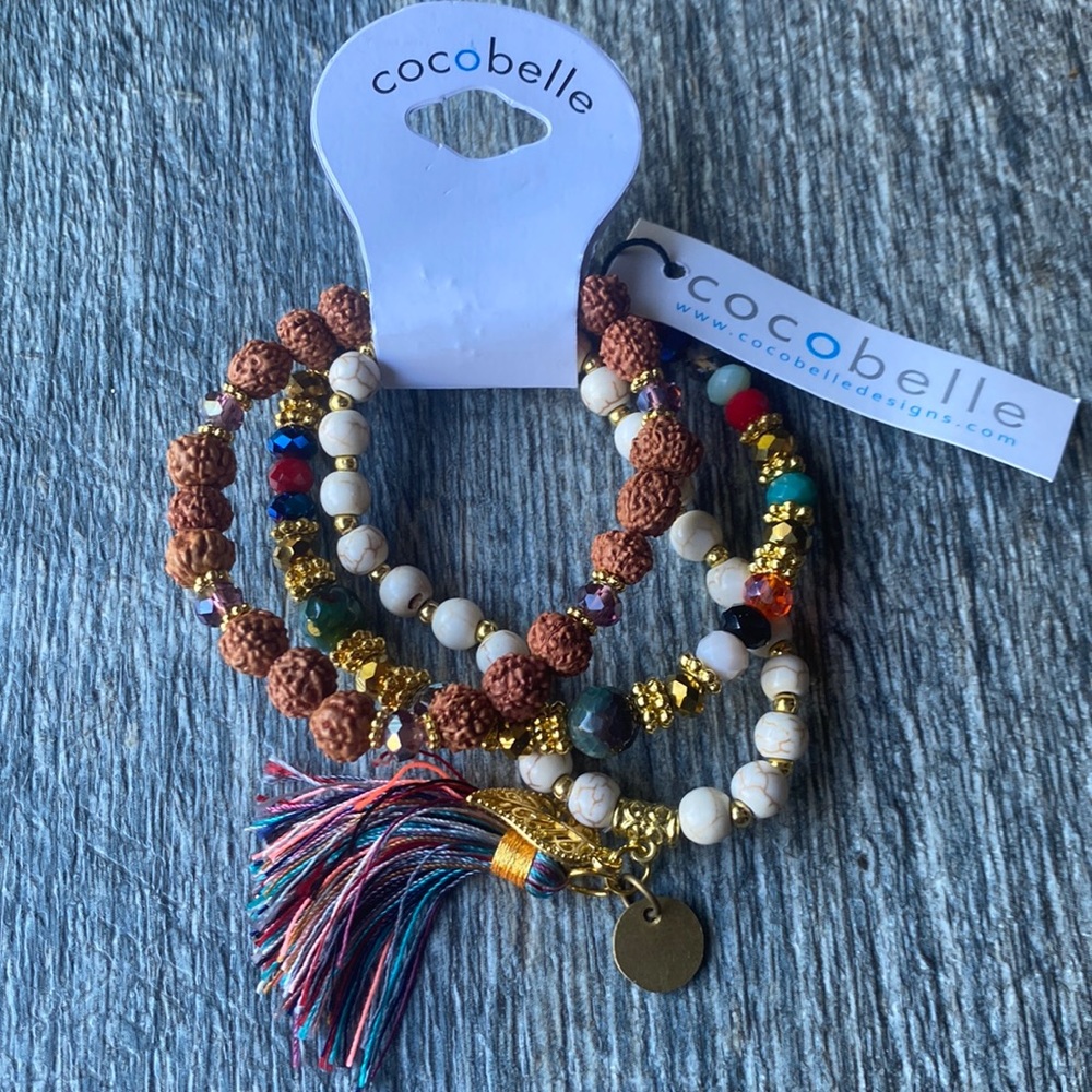 NWT Cocobelle Anthropologie Ojai Bracelet 3 gorgeous stretch glass beads.